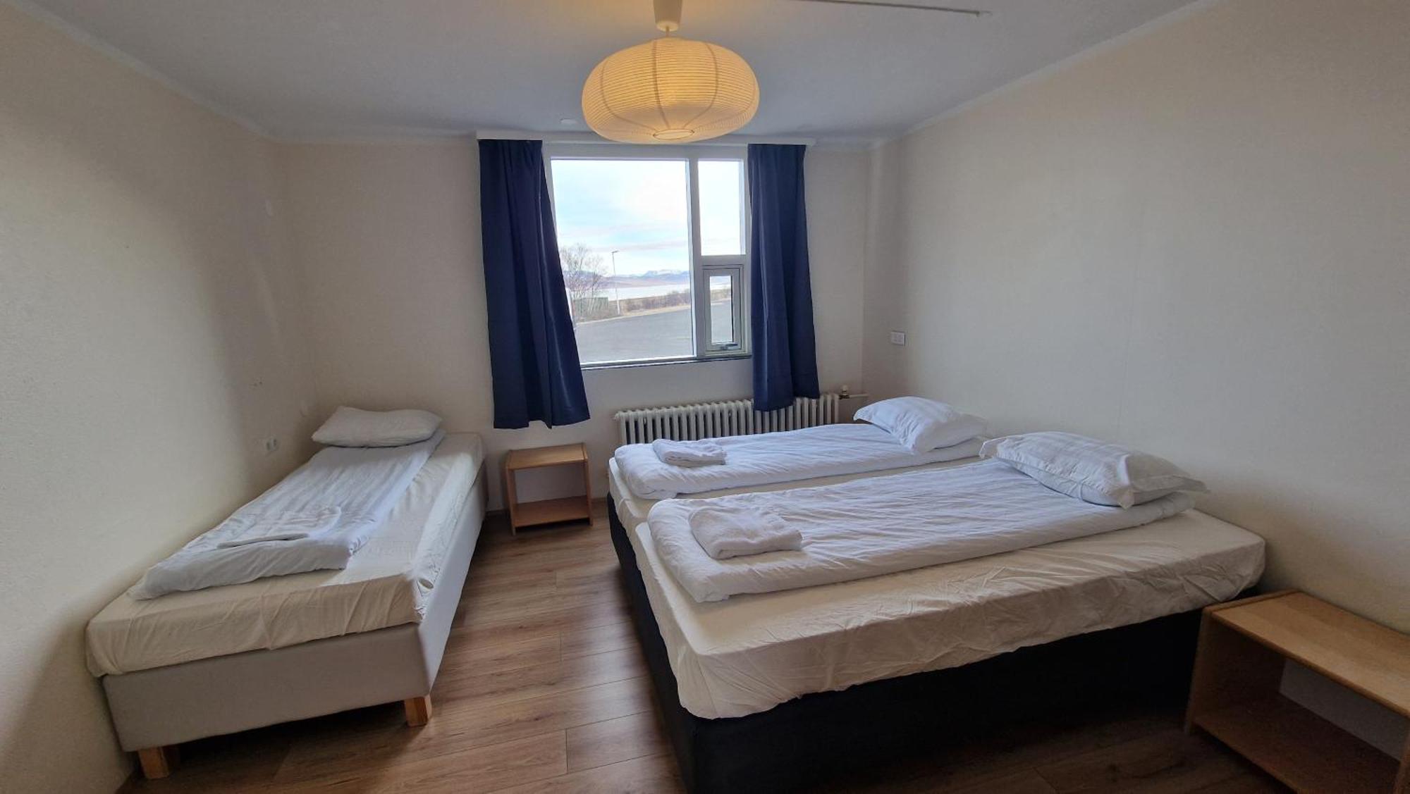 Hunavellir Guesthouse Блёндюоус Экстерьер фото